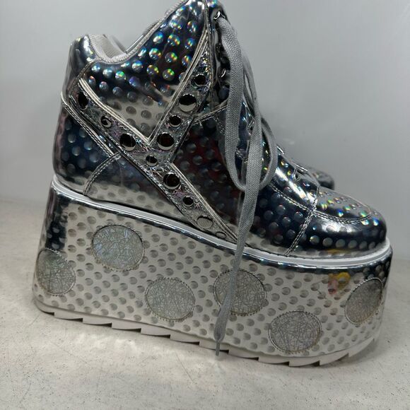 Shoes - Yru Chrome Qozmo Space Platforms  Size 10